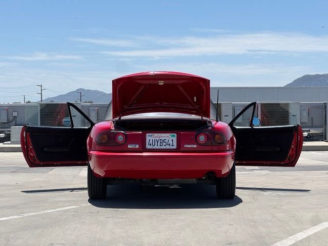 Used 1992 Classic Red Mazda Base image 26