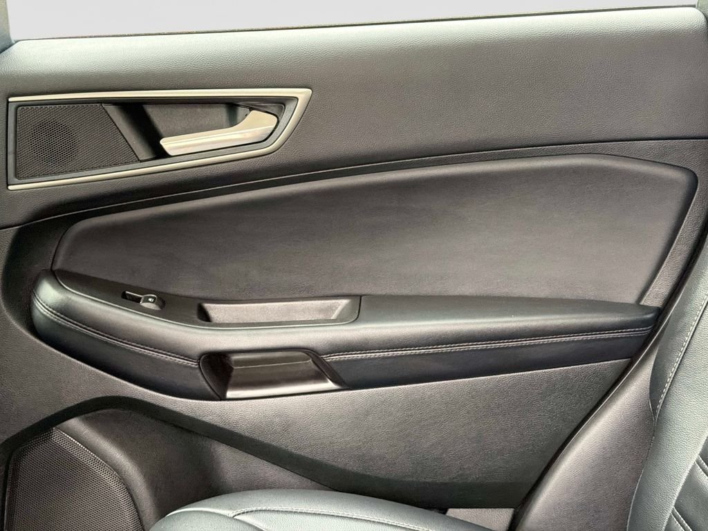 Used 2023 White Ford SEL image 16