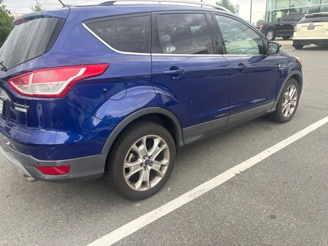 Used 2014 Blue Ford Titanium image 3