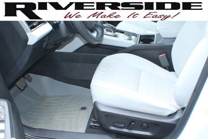 Used 2024 White Mitsubishi SEL image 14
