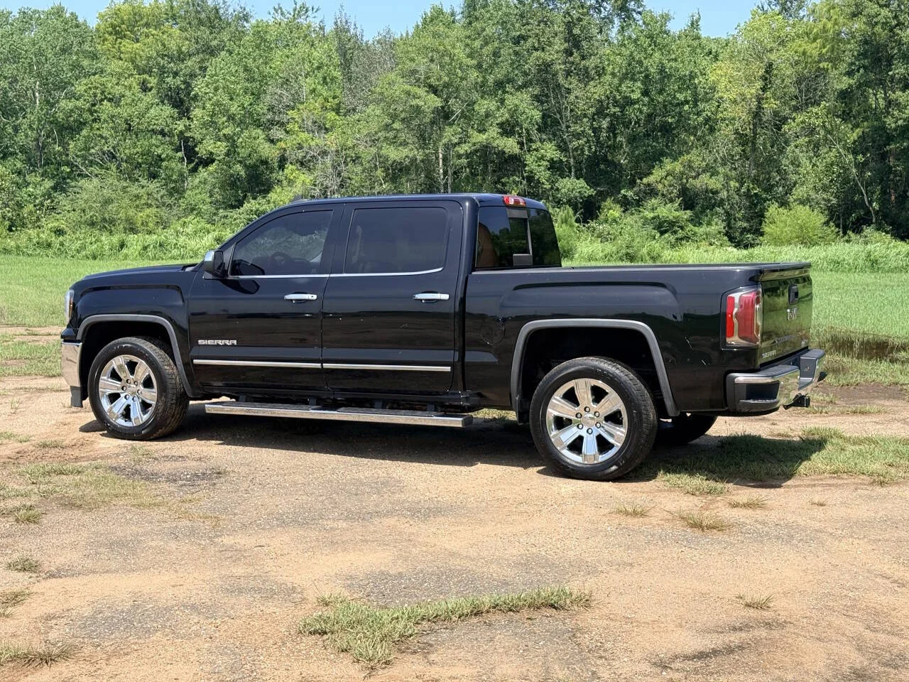 Used 2018 Black GMC SLT 4x2 4dr Crew Cab 5.8 ft. SB image 3