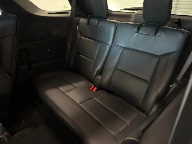 New 2027 Agate Black Metallic Ford ST-Line image 32