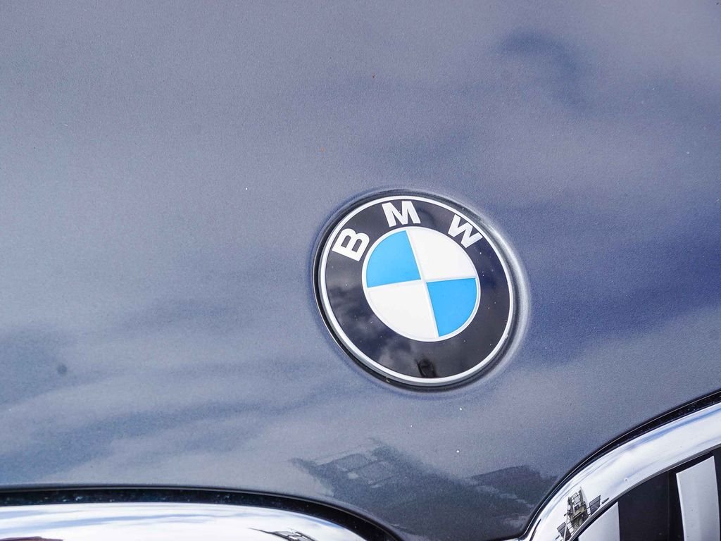 Used 2021 Gray BMW sDrive28i image 12