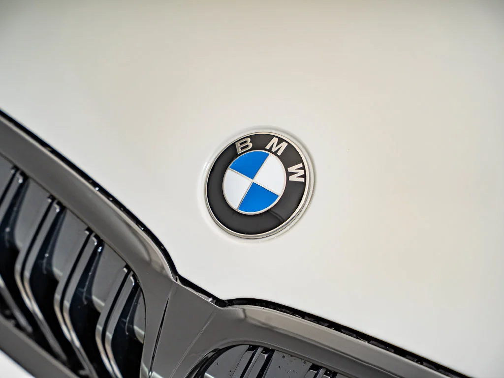 New 2026 Alpine White BMW 330i xDrive image 11