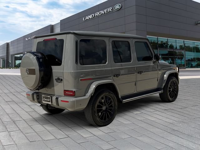 Used 2022 Gray Mercedes-Benz G 550 image 5
