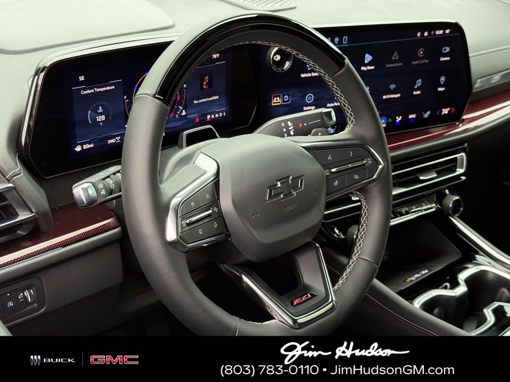 Used 2024 Gray Chevrolet Z71 image 18