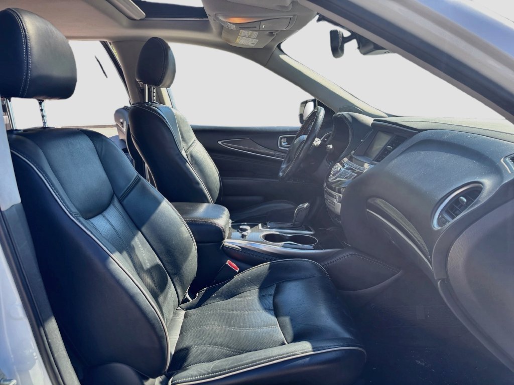 Used 2019 Majestic INFINITI LUXE image 26