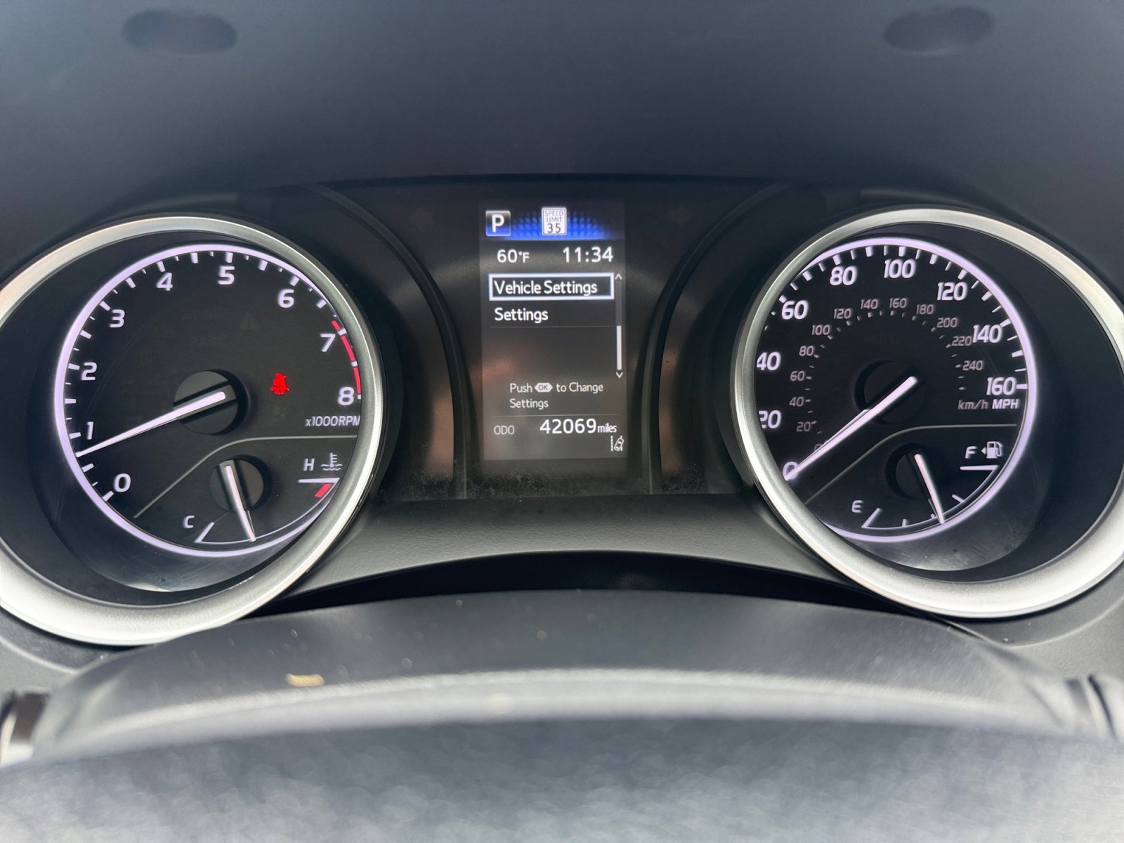 Used 2023 Ice Toyota LE image 11