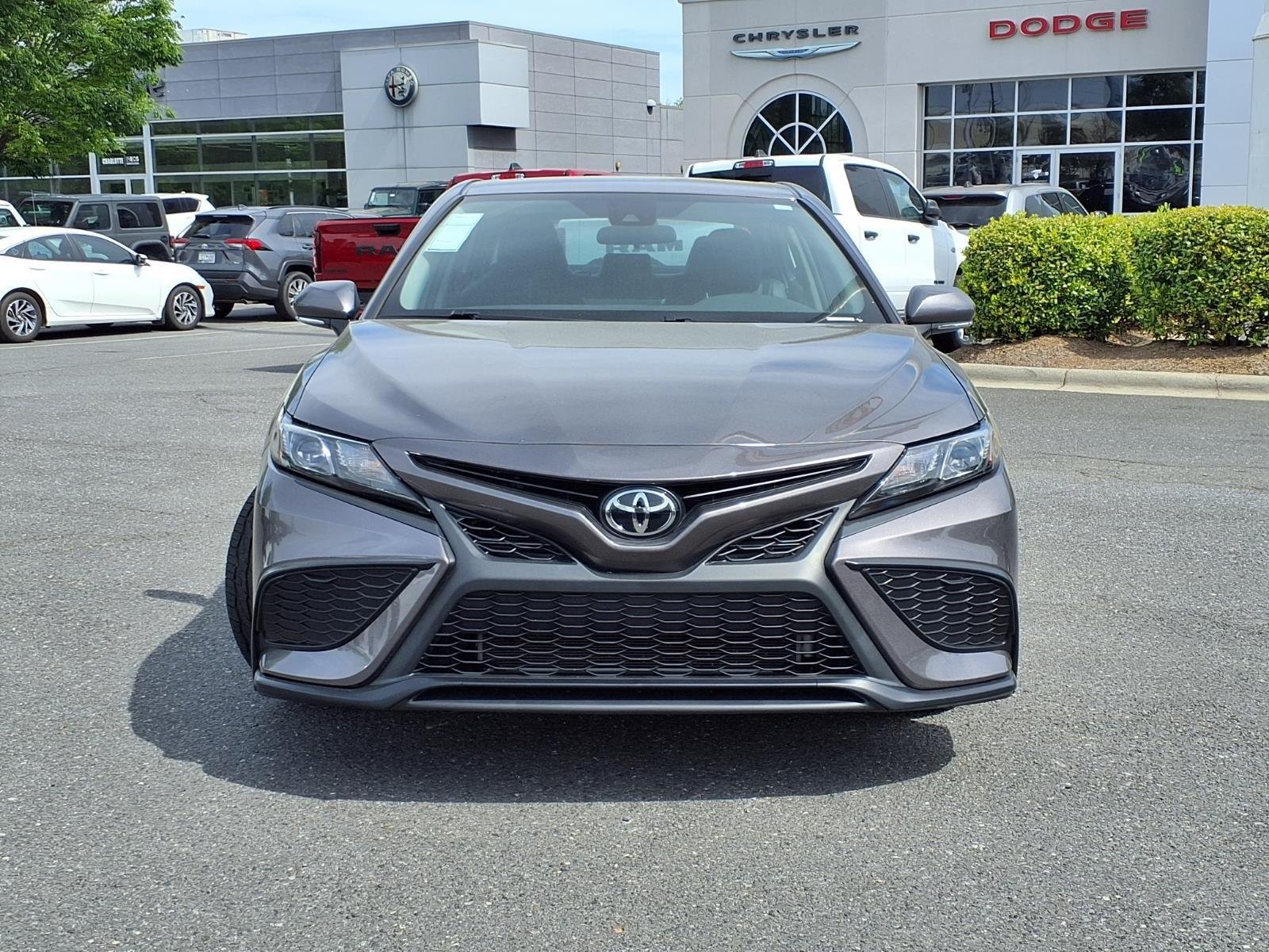 Used 2024 Predawn Gray Mica Toyota SE image 7
