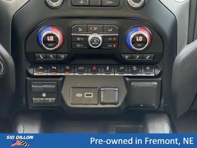 Used 2021 White Frost Tricoat GMC Denali image 12