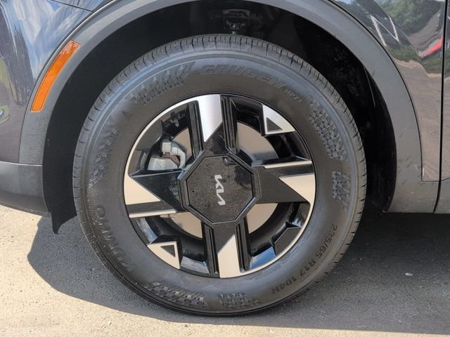 Certified Used 2026 Gray Kia LX image 10