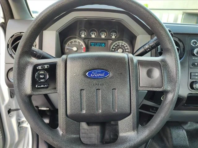 Used 2015 White Oxford White Ford 4WD SUPERCAB 158  XL image 17