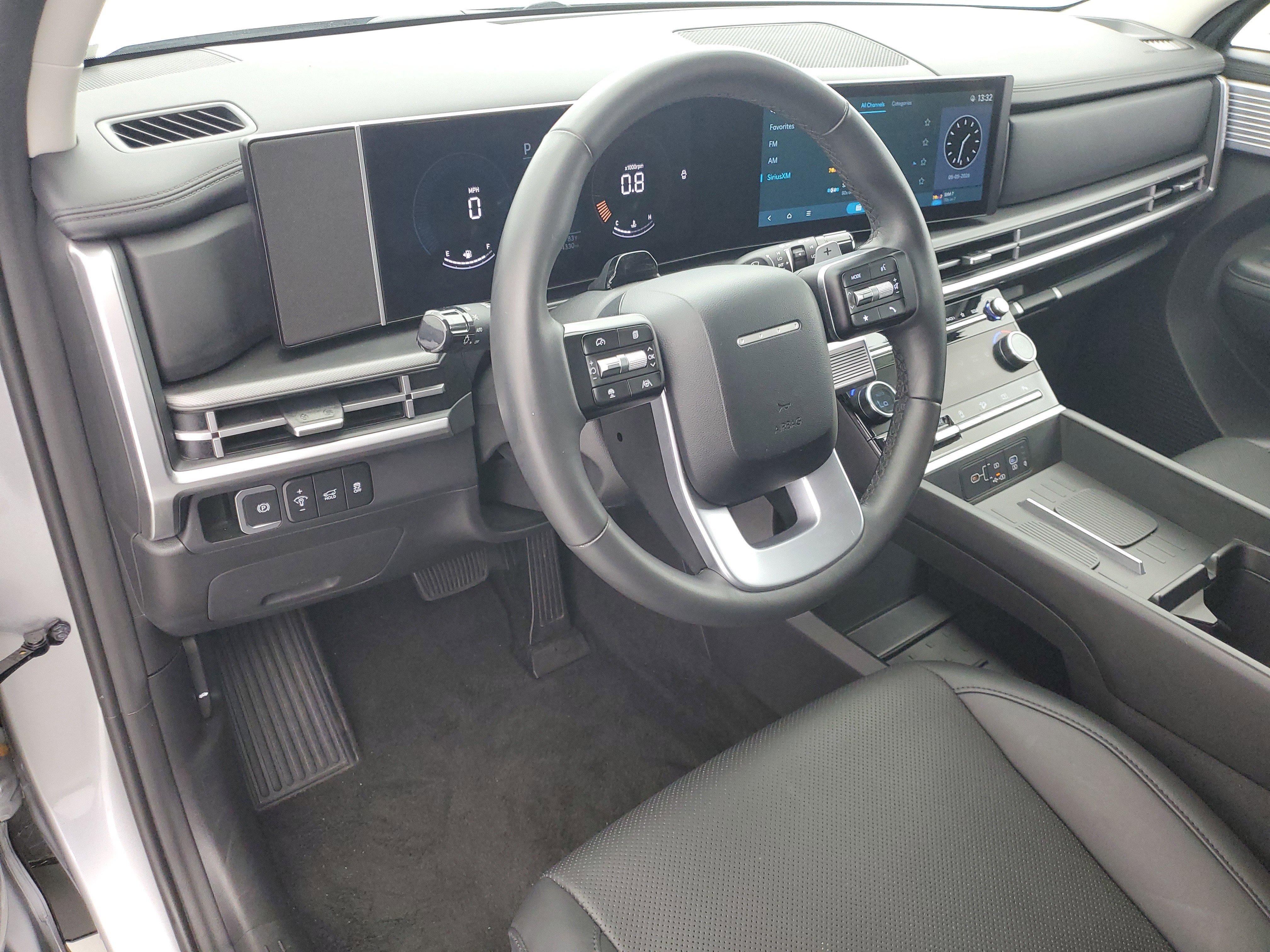Used 2025 Shimmering Silver Hyundai SEL image 19