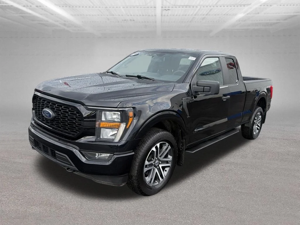 Used 2023 Black Ford XL image 4