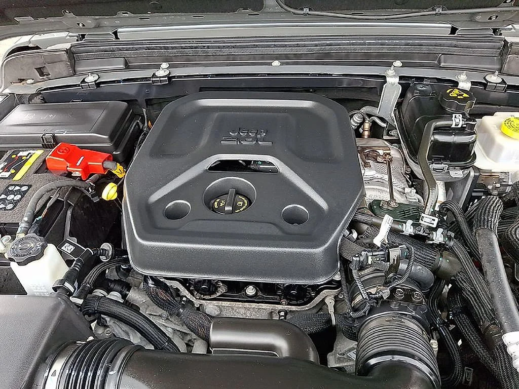 Used 2023 Gray Jeep 4x4 image 32