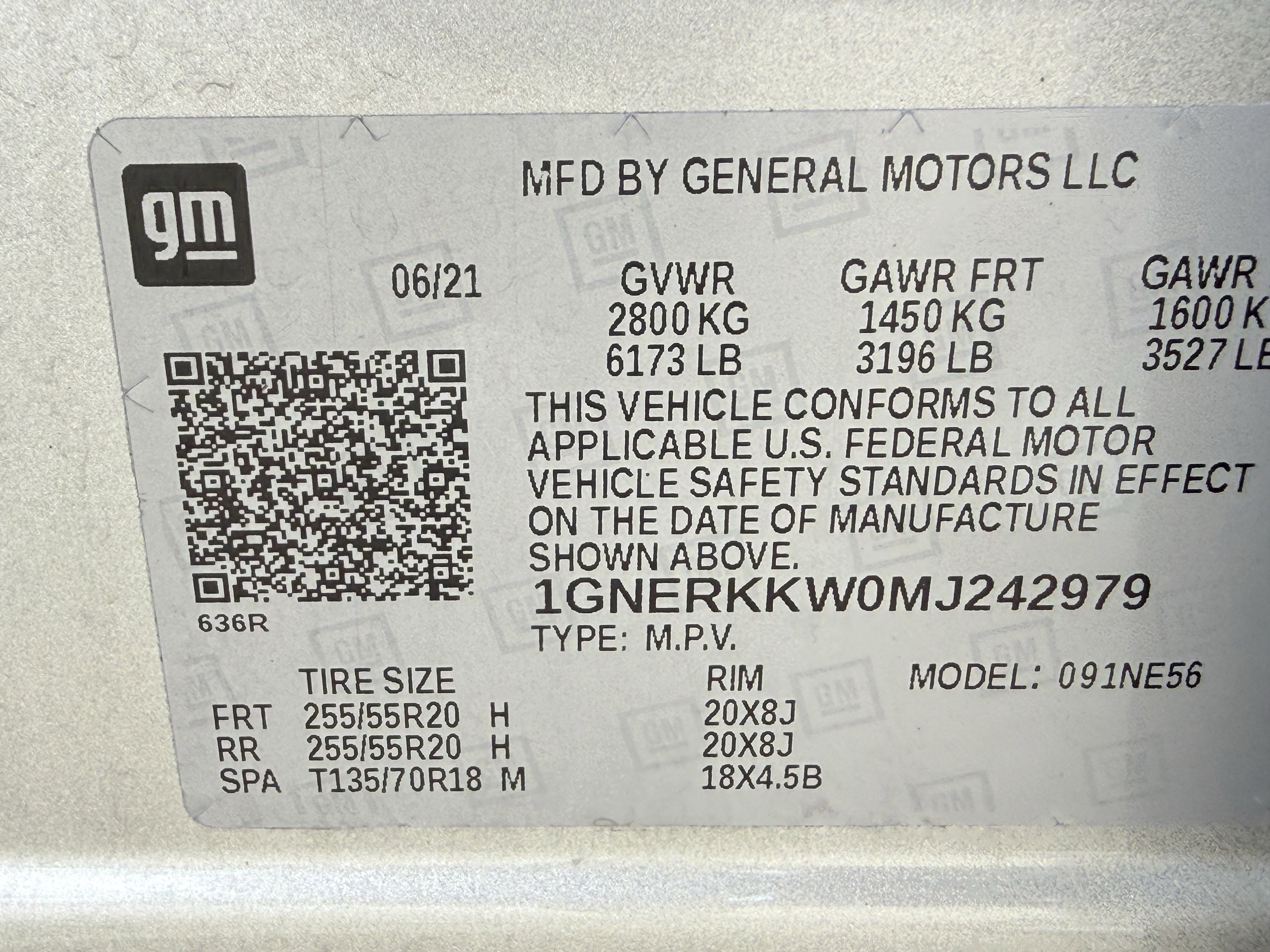 Used 2021 Silver Ice Metallic Chevrolet Premier image 35