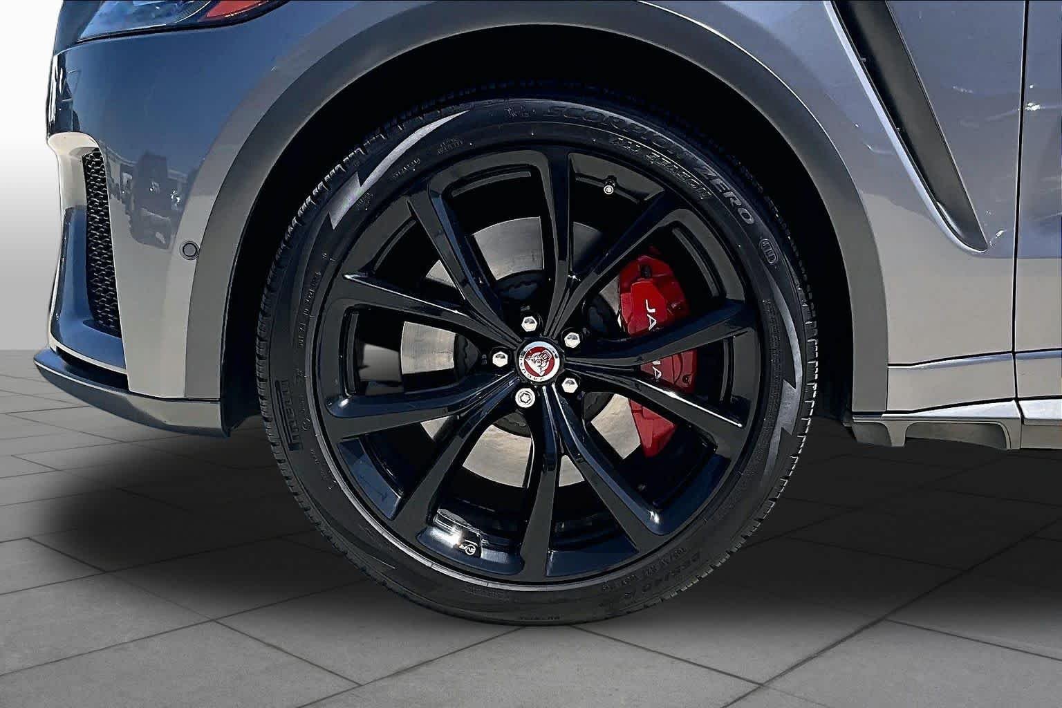 Used 2020 Eiger Grey Metallic Jaguar SVR image 11
