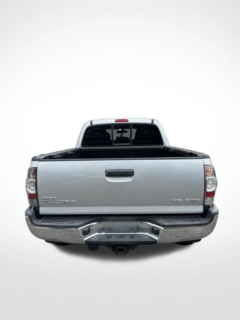Used 2013 Silver Toyota Base image 9