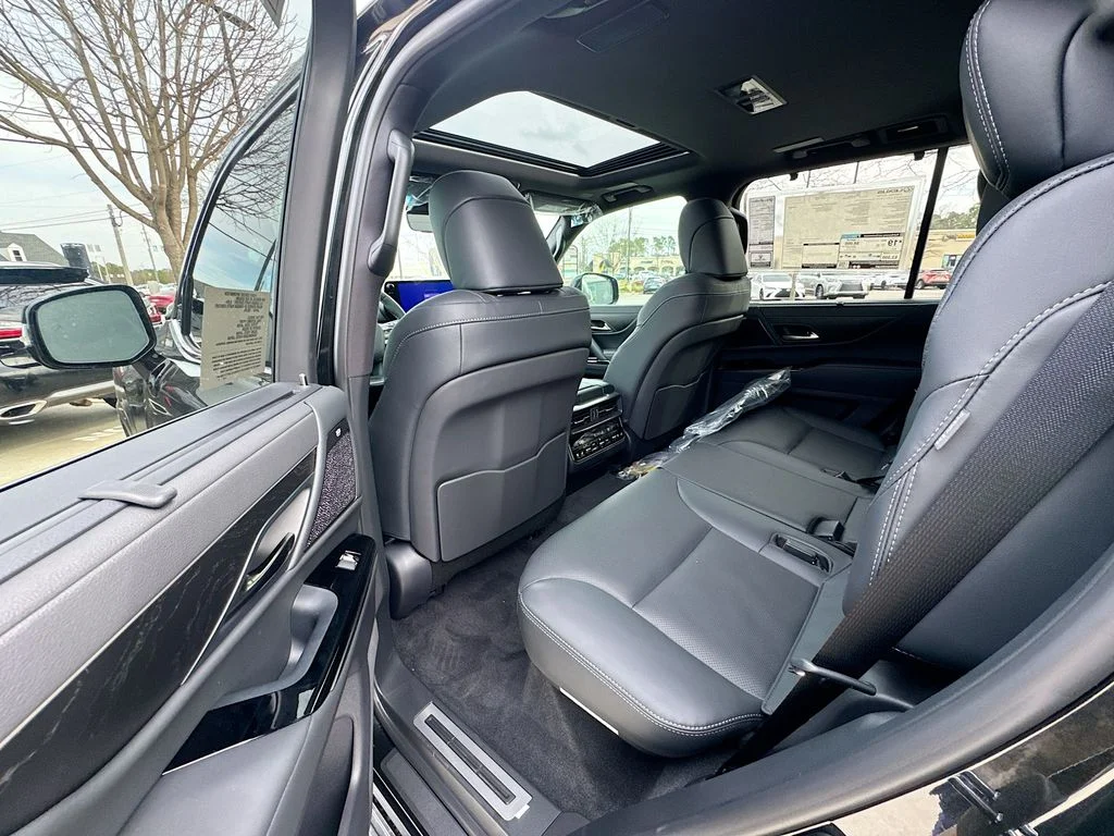 2026 Lexus LX 600 Premium - Photo 31