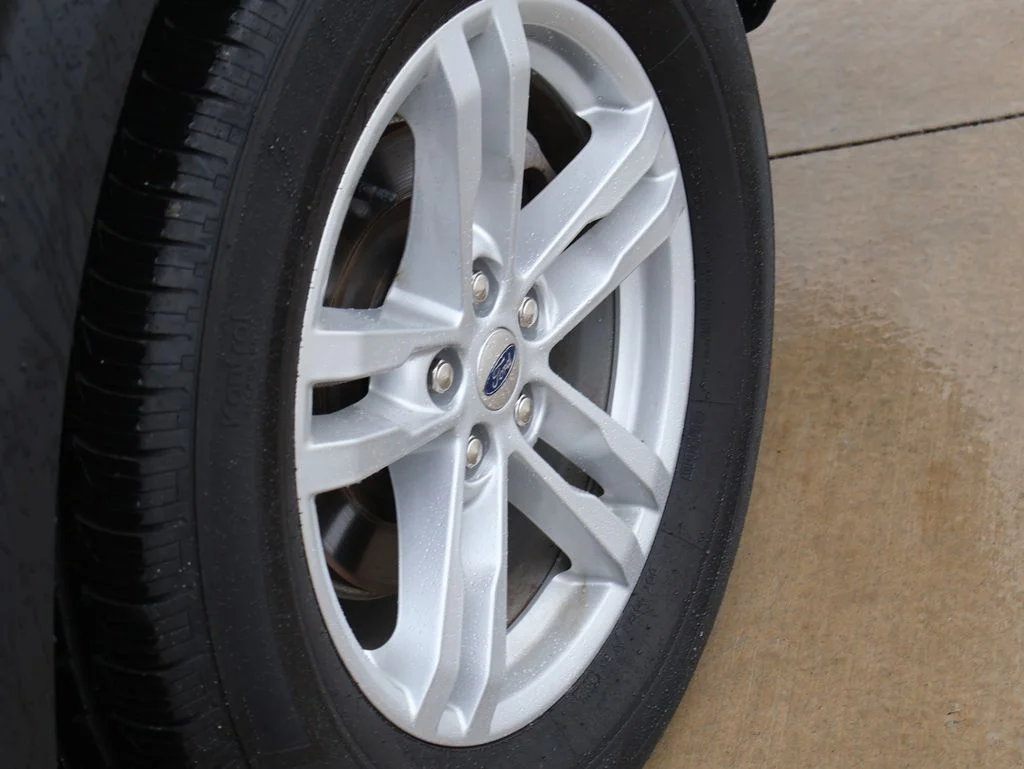 Certified Used 2023 Gray Metallic Ford XLT image 42