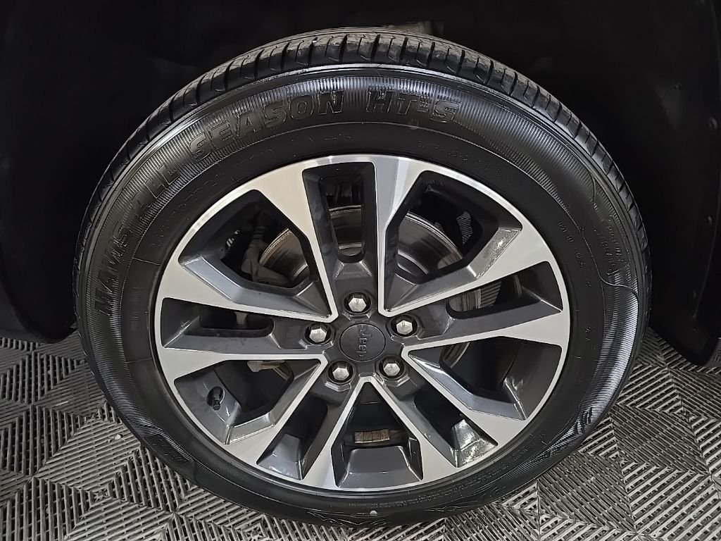 Used 2021 Black Jeep Overland image 14