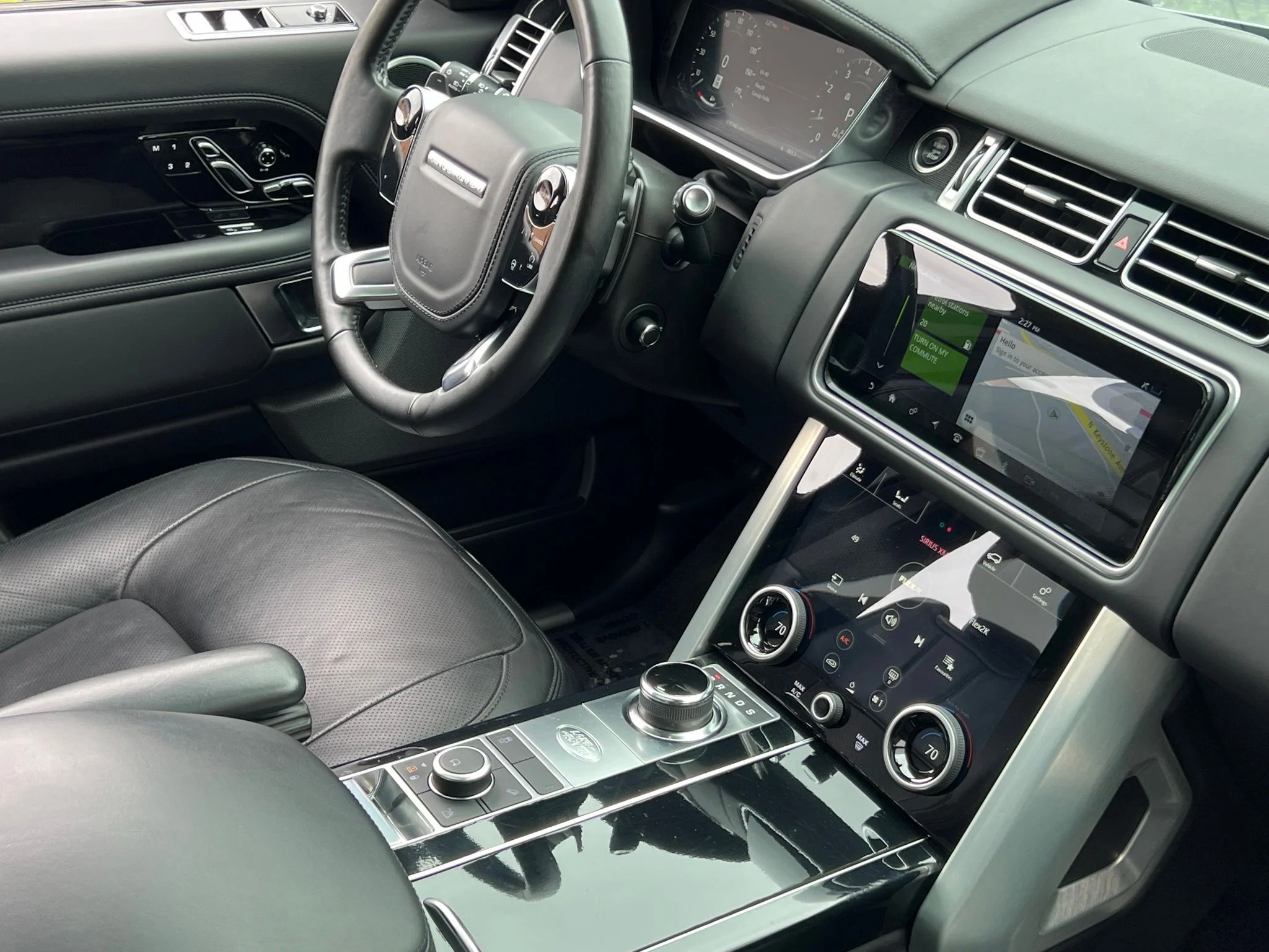 Used 2020 Gray Land Rover HSE image 33