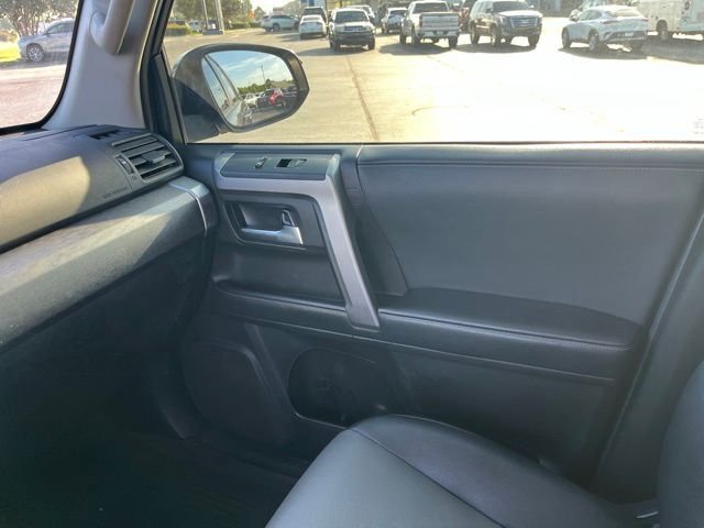Used 2022 Gray Toyota SR5 Premium image 28