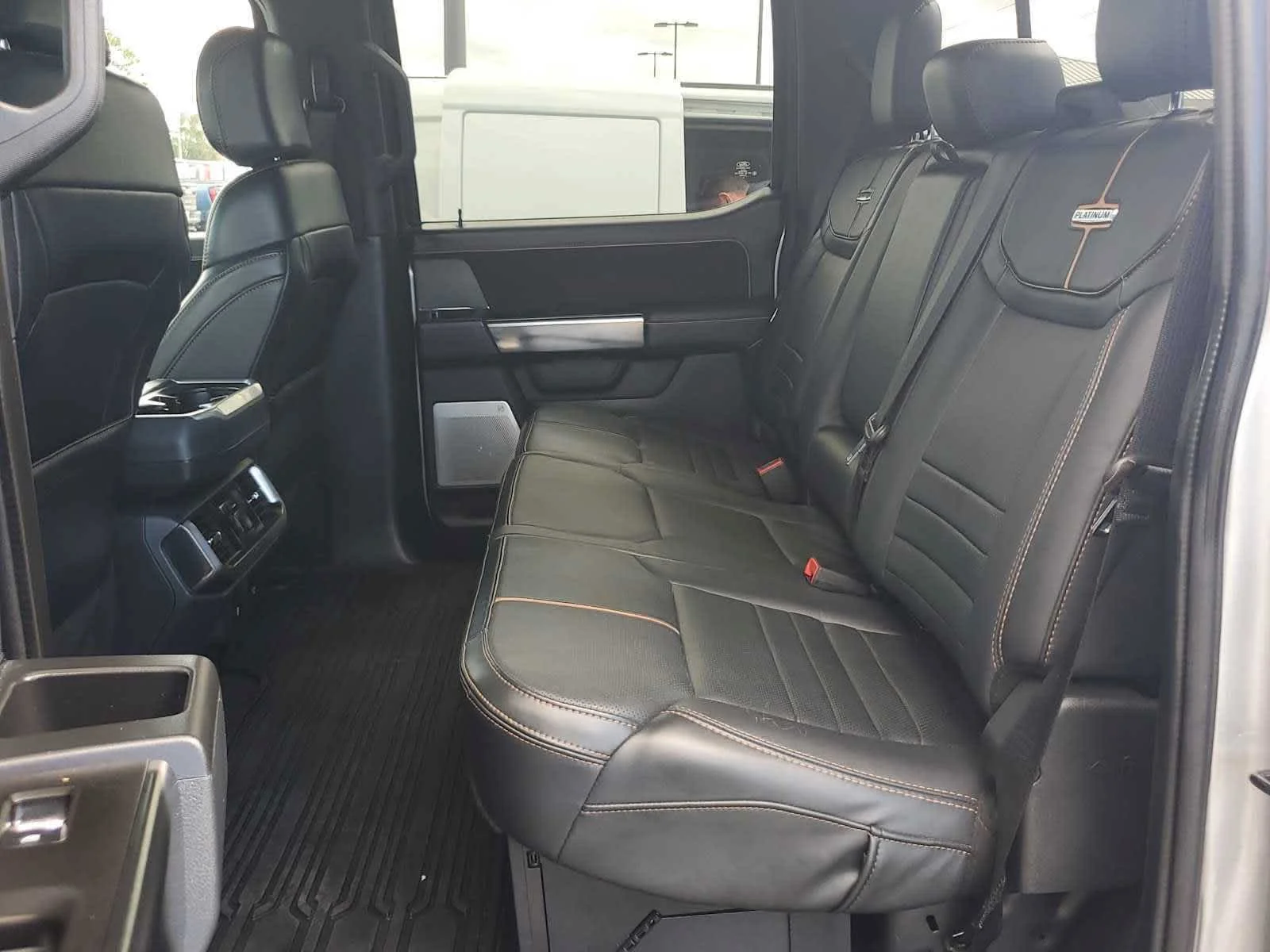 Used 2023  Ford XL image 23