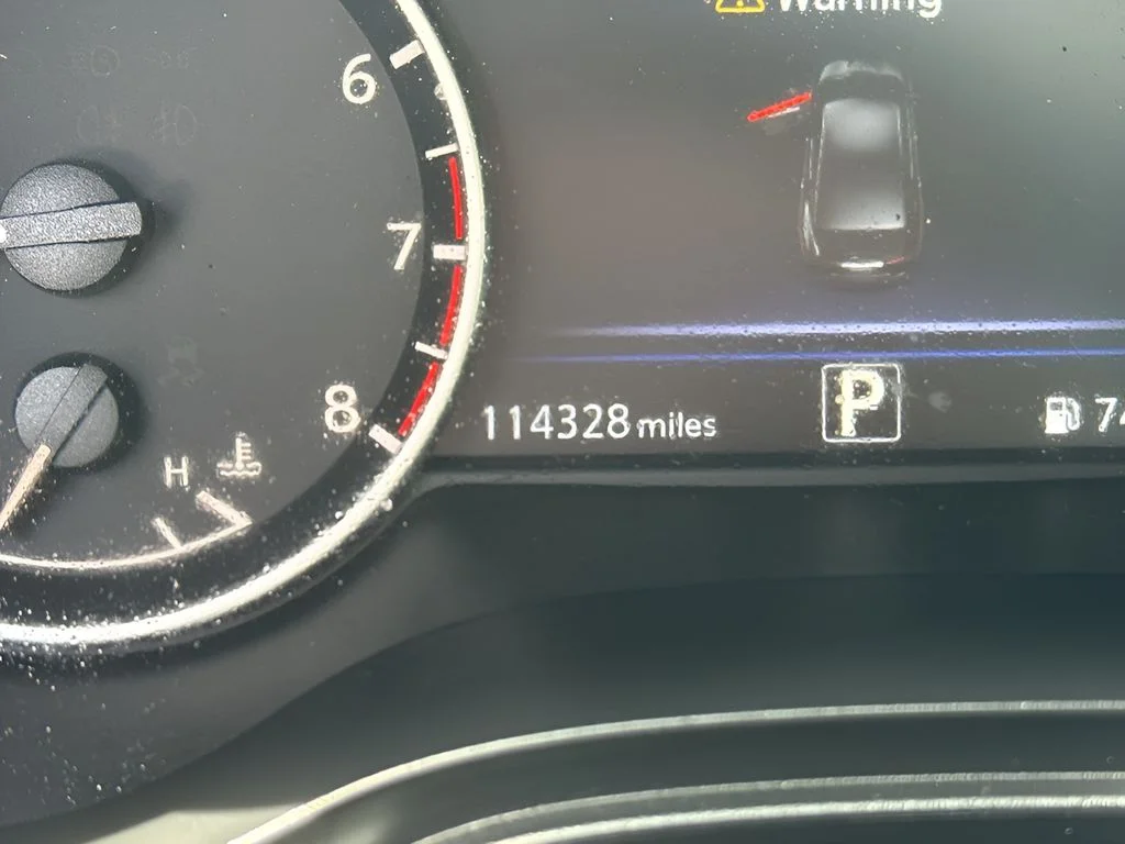 Used 2017 Super Black Nissan Platinum image 31