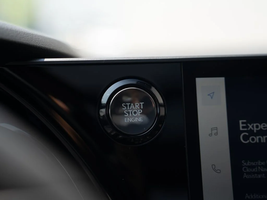 Used 2023 White Pearl Lexus 350 Luxury image 27