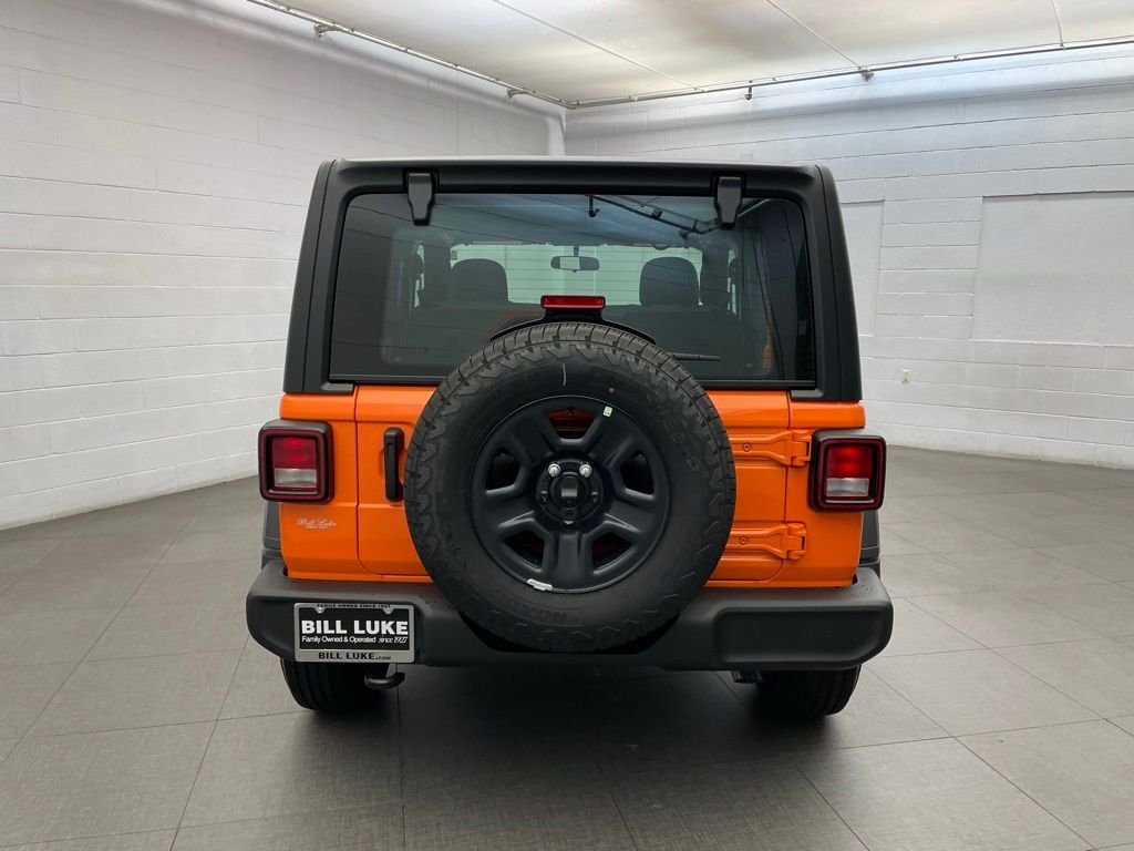 New 2026 Joose Exterior Paint Jeep Sport image 4