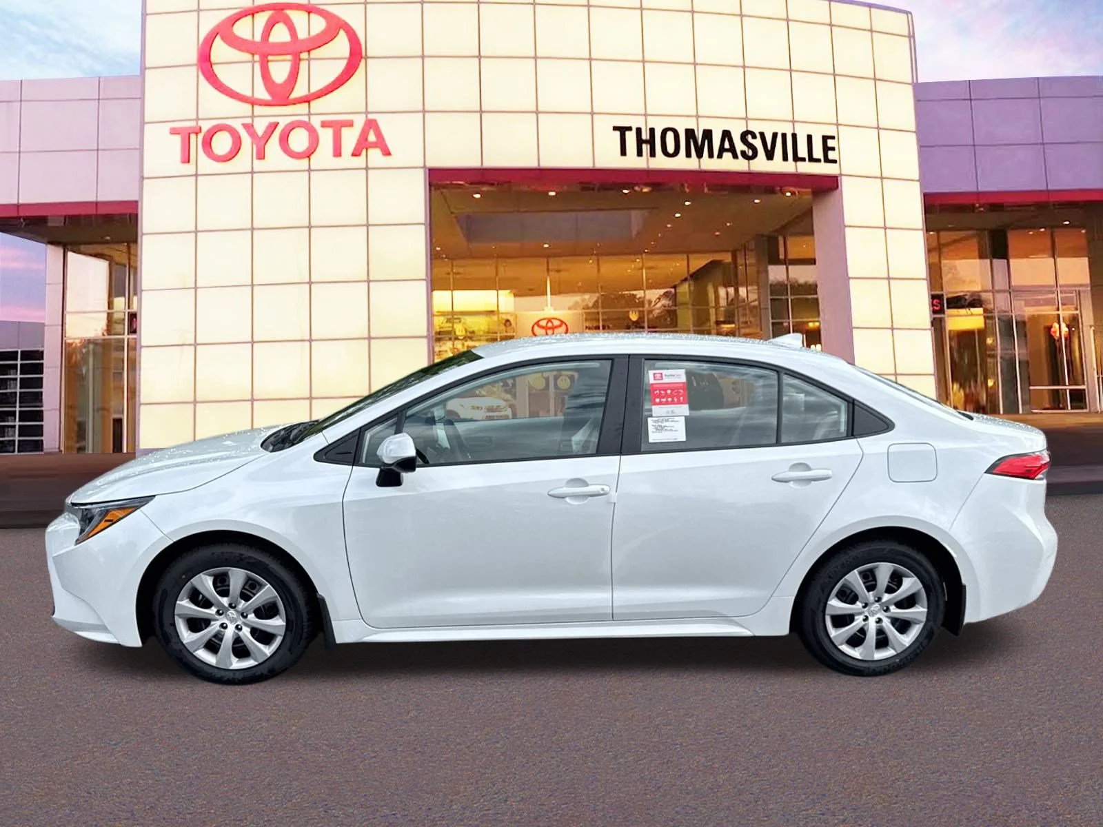 Used 2025  Toyota  image 8
