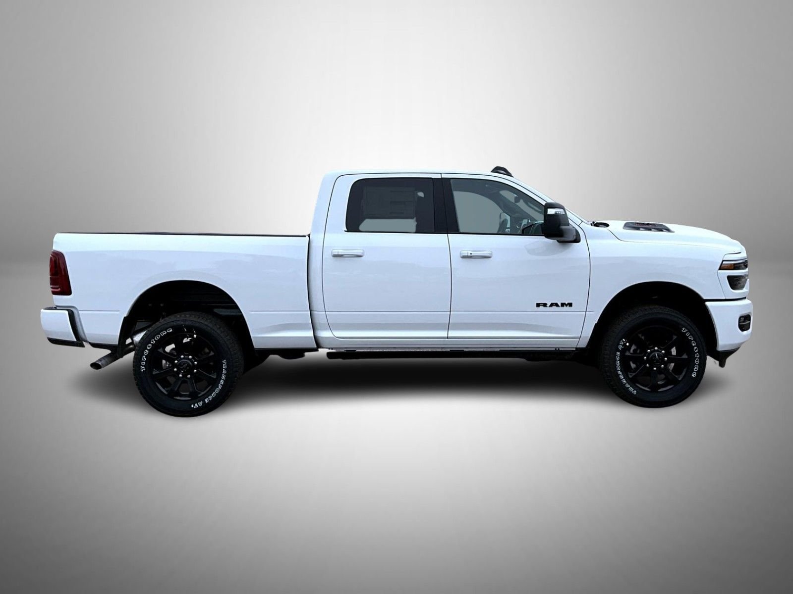New 2026 Bright White Clear-Coat Exterior Paint RAM Laramie image 4