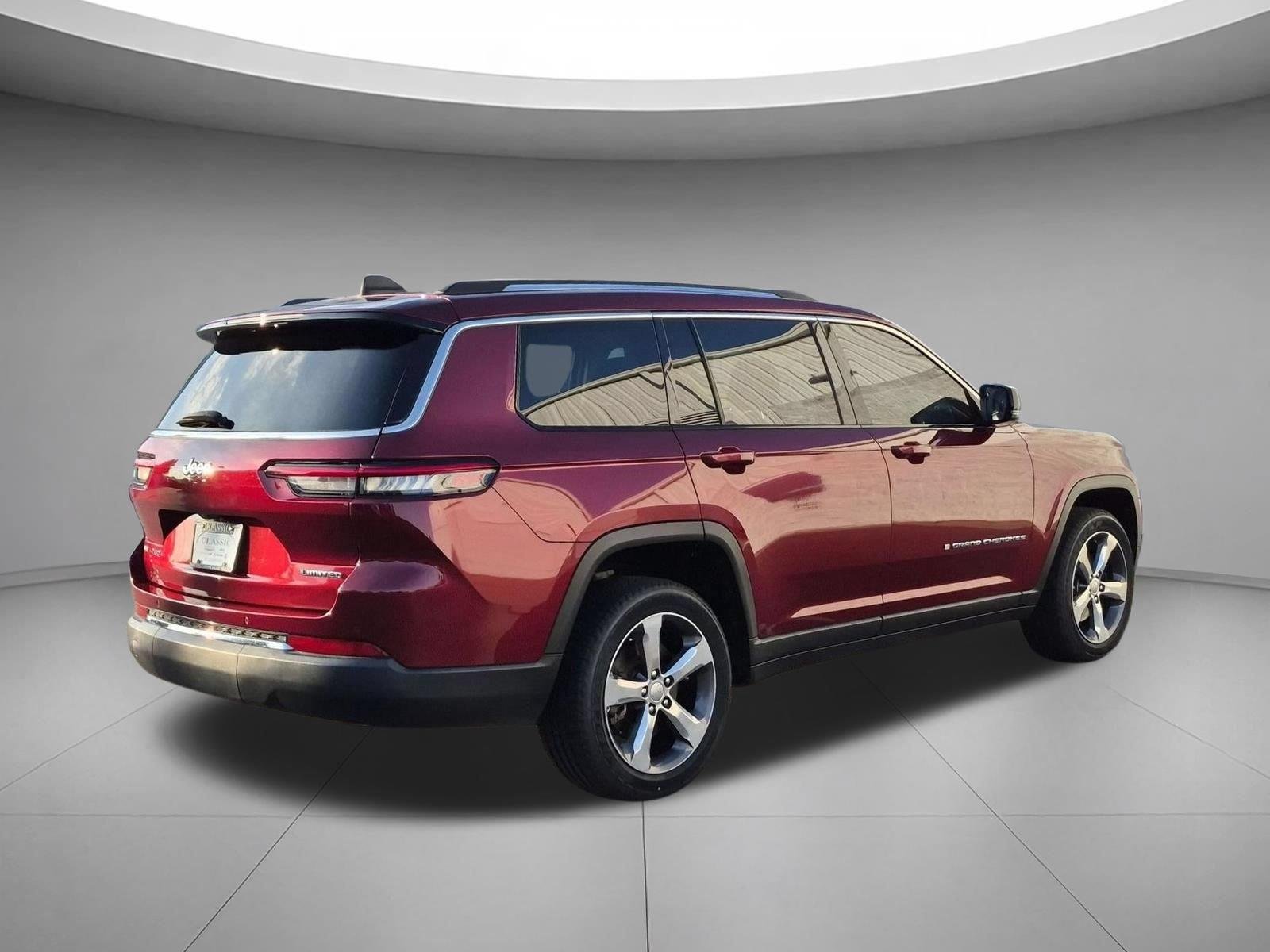 Used 2021 Velvet Red Pearlcoat Jeep Limited image 5