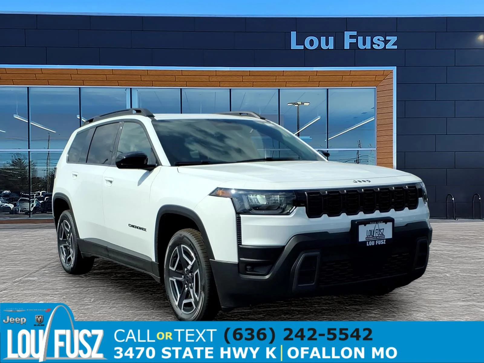New 2026 Bright White Clear-Coat Exterior Paint Jeep Laredo image 1