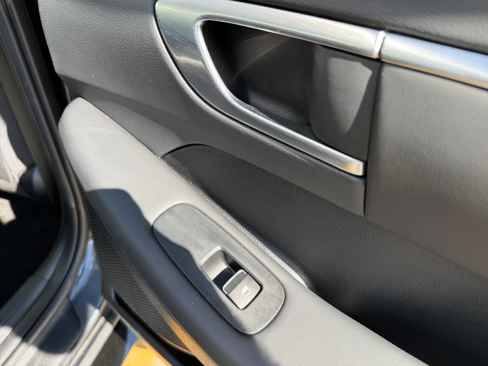 Used 2022 Portofino Gray Hyundai SEL image 32