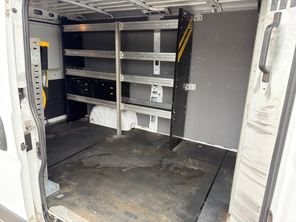 Used 2023 White Ram Base image 25