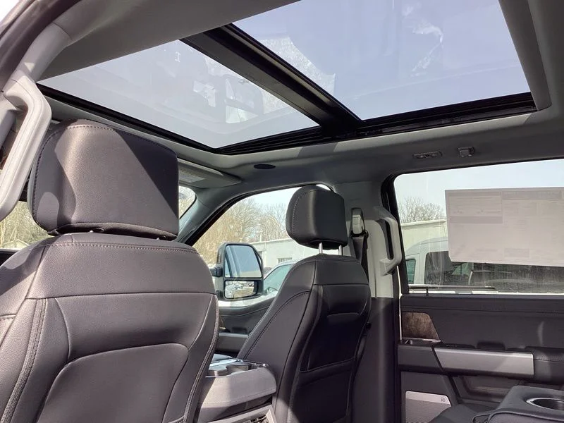 New 2026 Star White Metallic Tri-Coat Ford F-350® Lariat® image 33