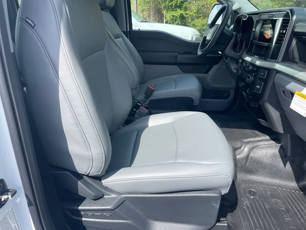 2026 Ford F-350 Super Duty XL - Photo 14