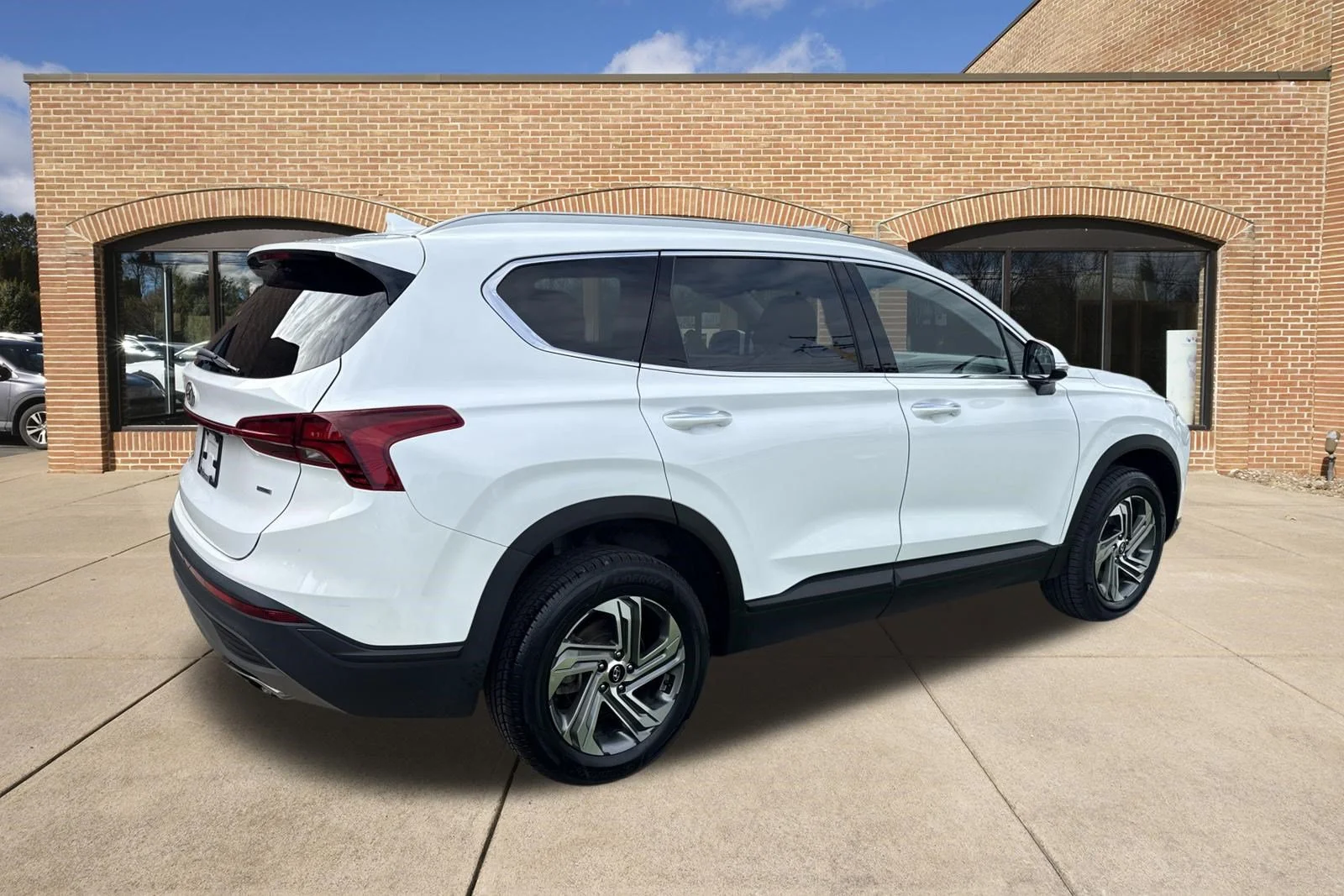 Used 2023 Serenity White Pearl Hyundai SEL image 3