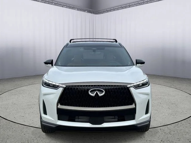 New 2026 2T RAD WHT INFINITI Autograph AWD image 4