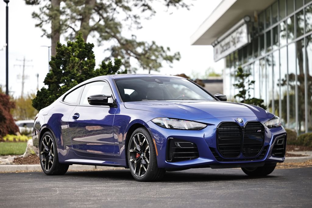 2026 BMW 4 Series M440i xDrive Coupe's photo