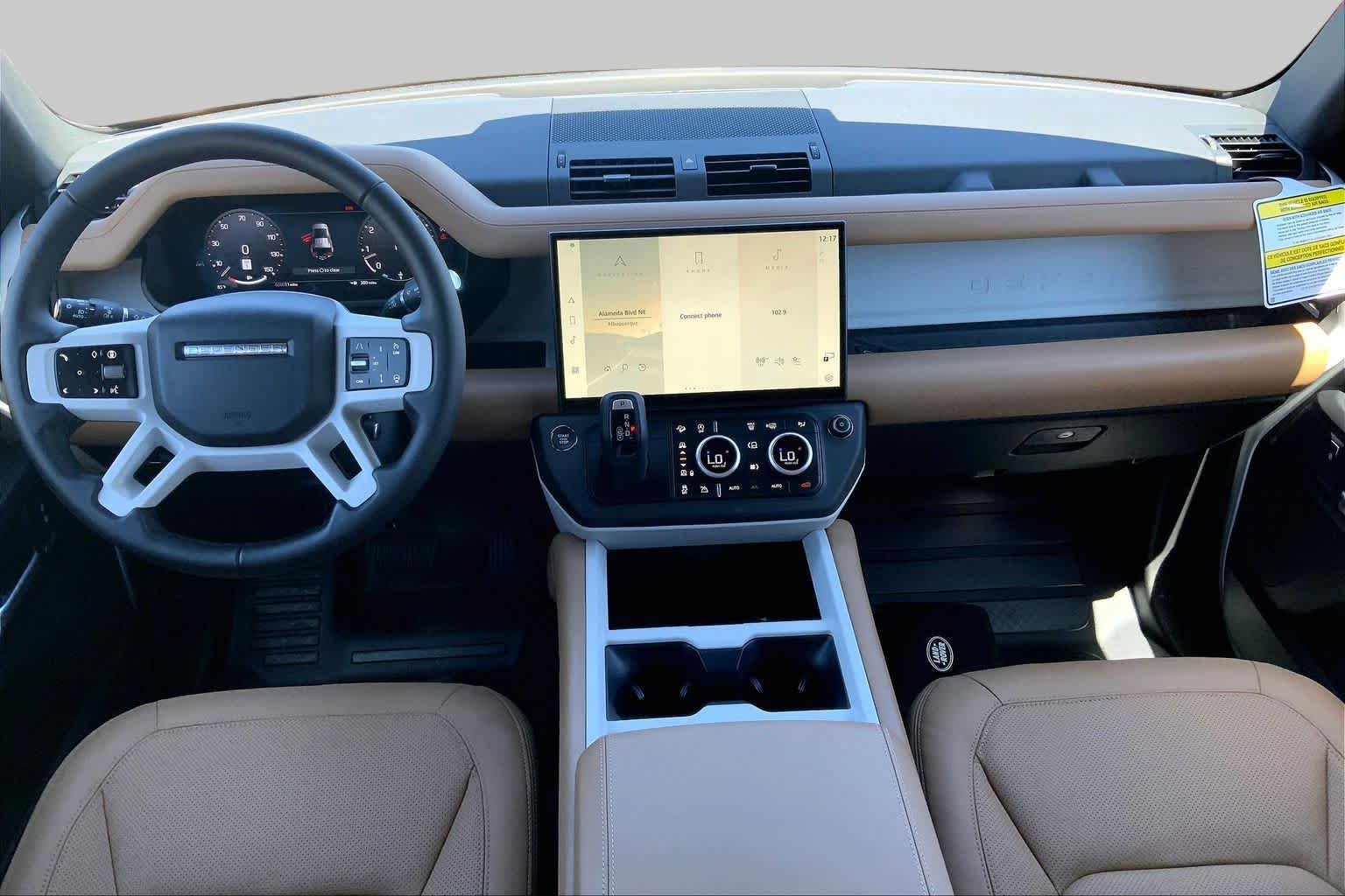 New 2026 Fuji White Land Rover X-Dynamic SE image 5