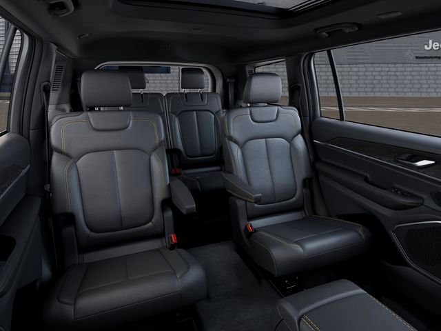 New 2026 Bright White Clear-Coat Exterior Paint Jeep  image 16