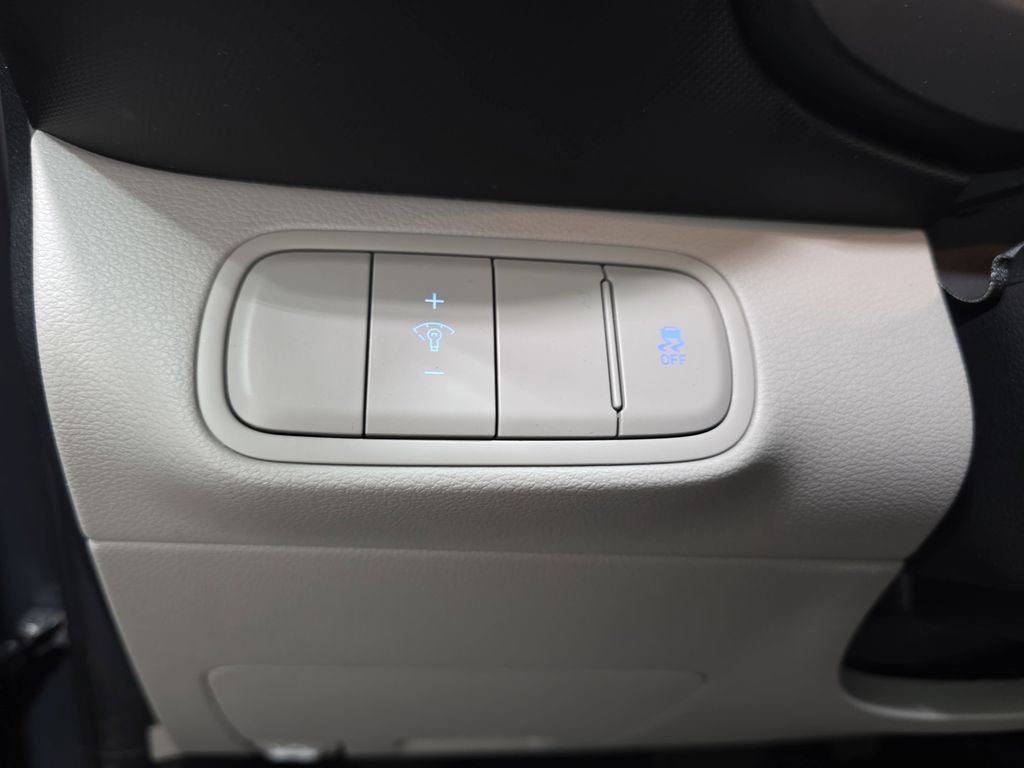 Used 2025 Ecotronic Gray Hyundai SEL image 24