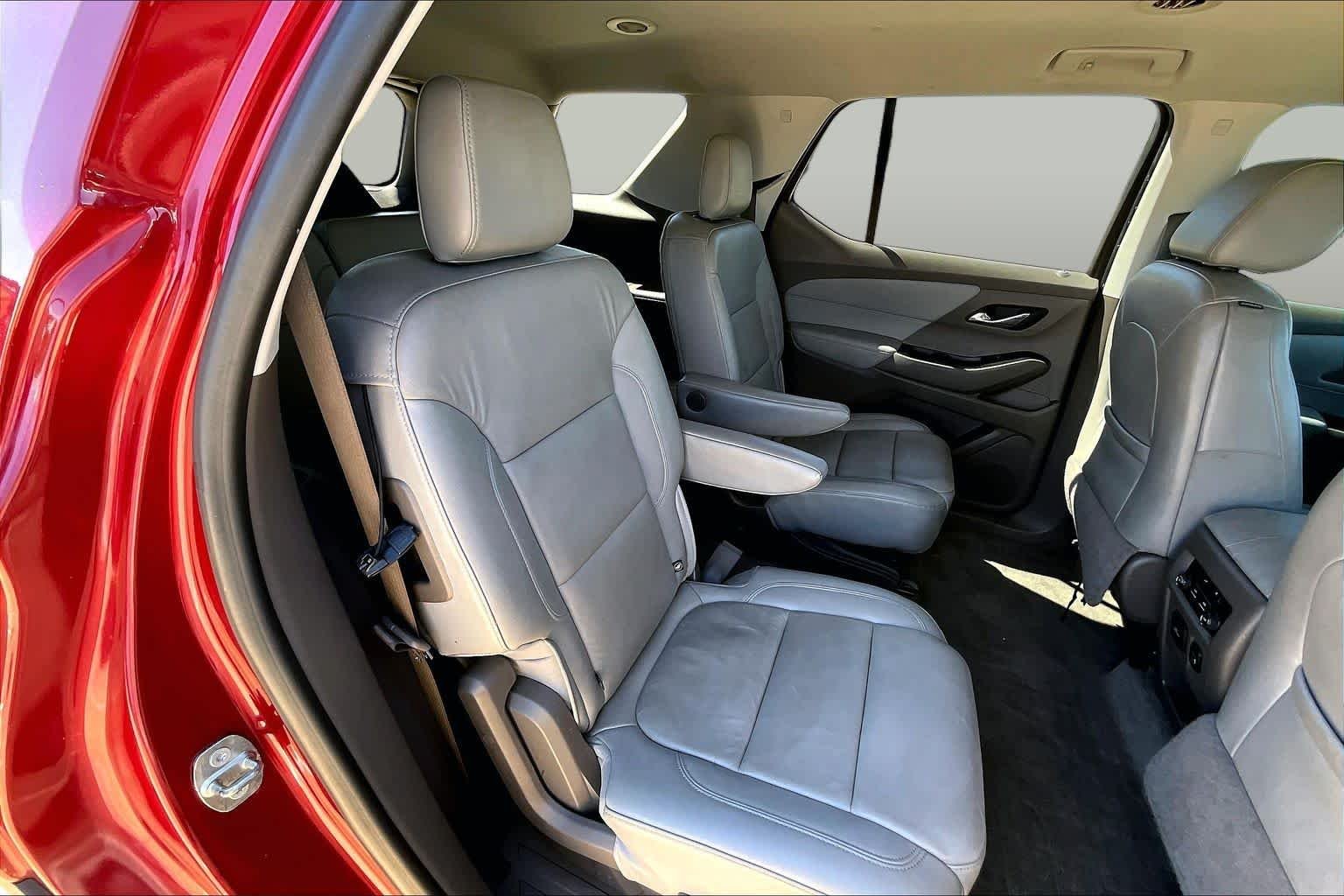 Used 2018 Cajun Red Tintcoat Chevrolet LT Leather image 18