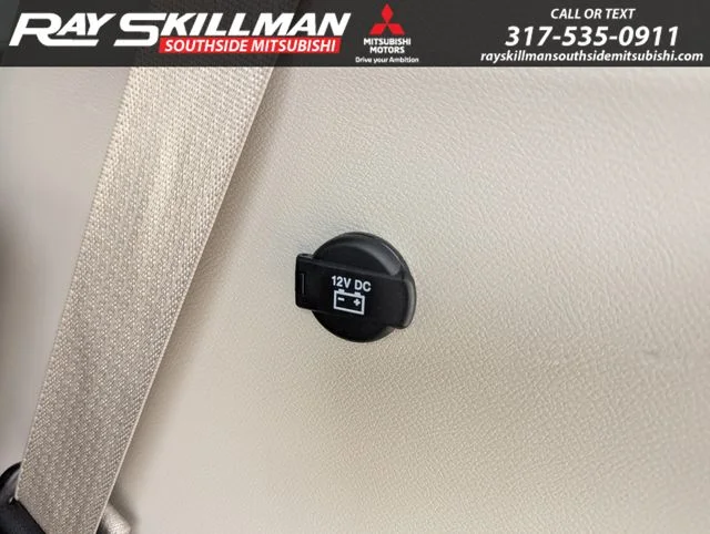 Used 2022 White Chrysler Touring L image 9