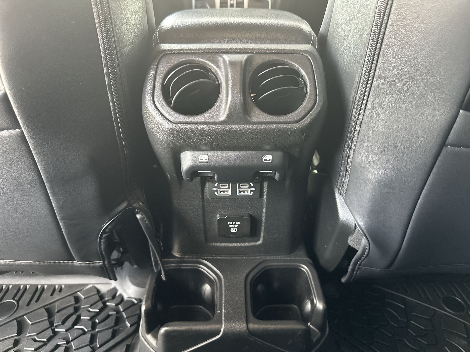 2022 Jeep Gladiator Overland - Photo 21