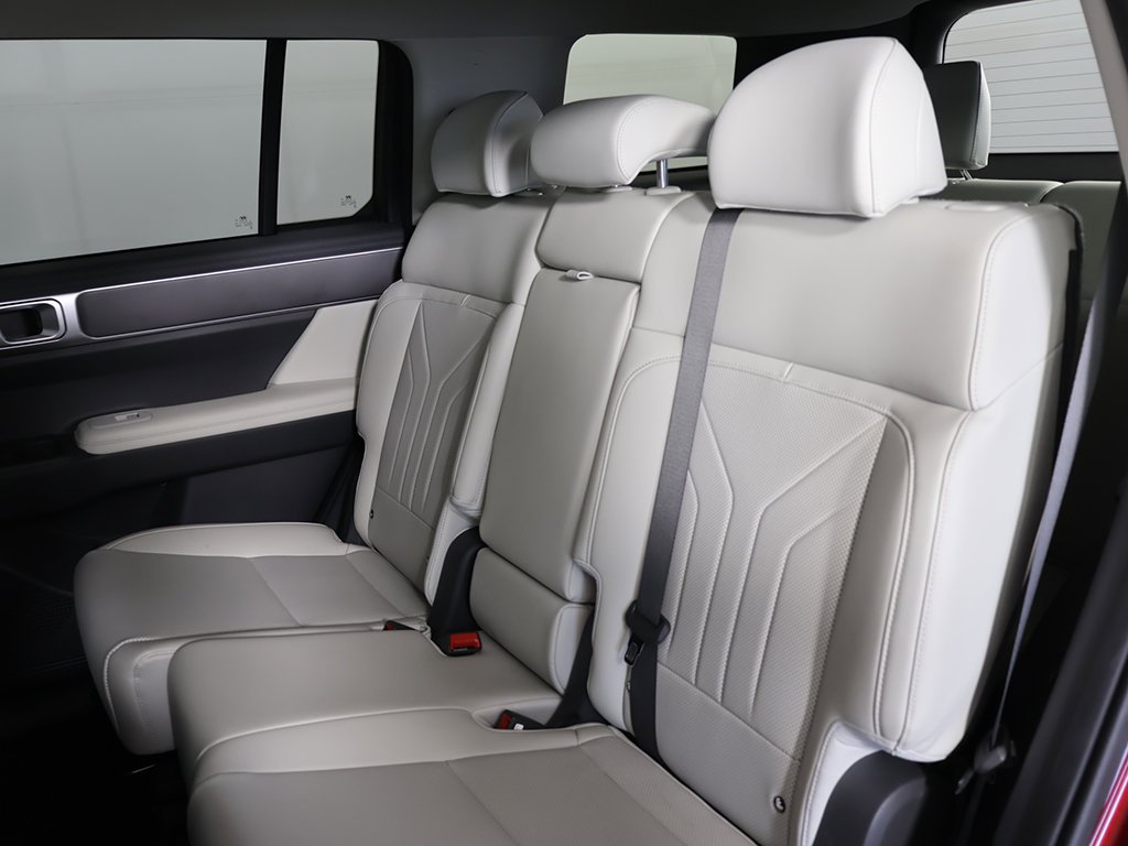 Certified Used 2024 Red Hyundai SEL image 30
