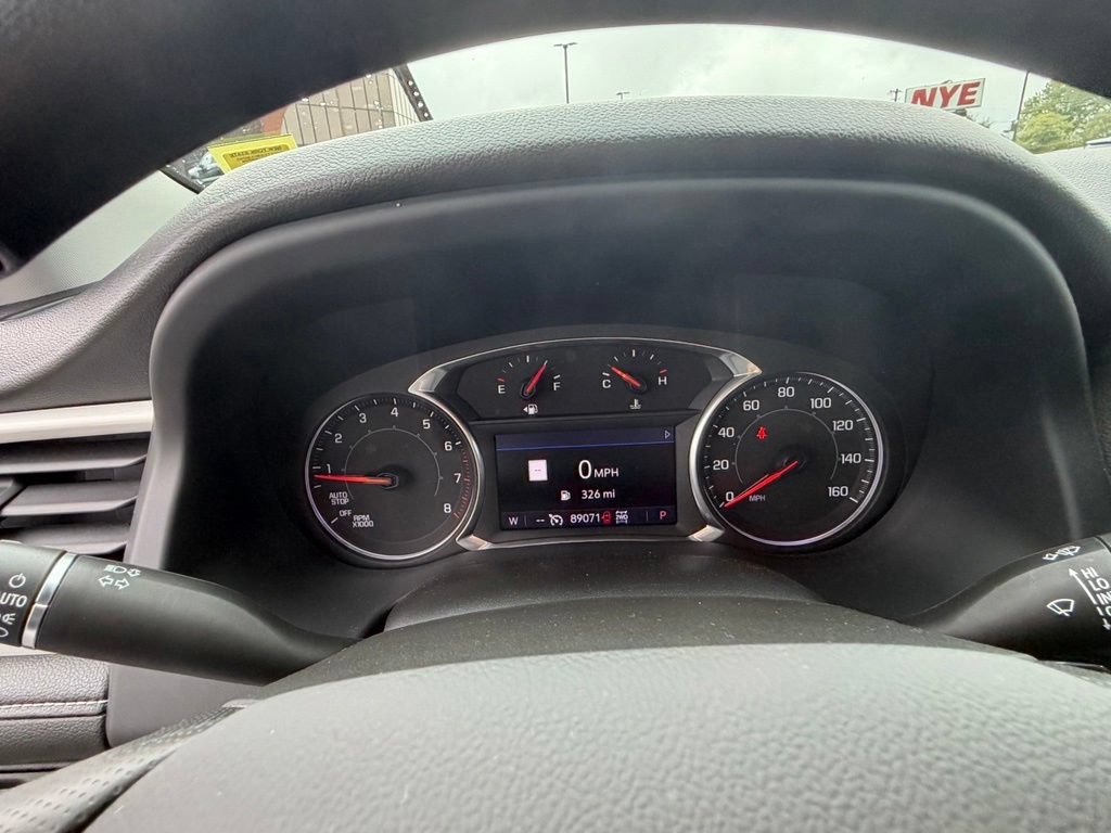 Used 2022 Summit White GMC SLE image 30